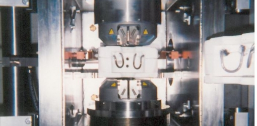 Hot zone for thermomechanical tests